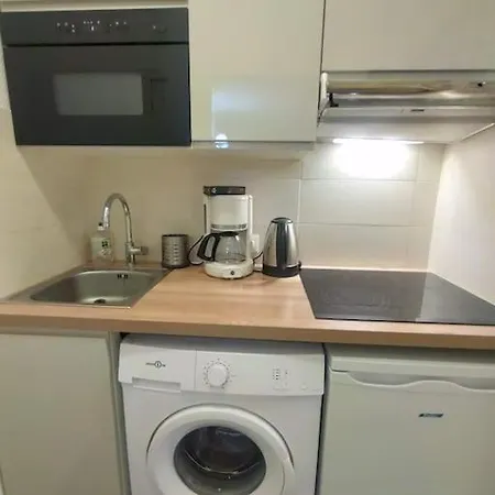 7 Min Walk To La Defense Modern Flat In Apartment Courbevoie